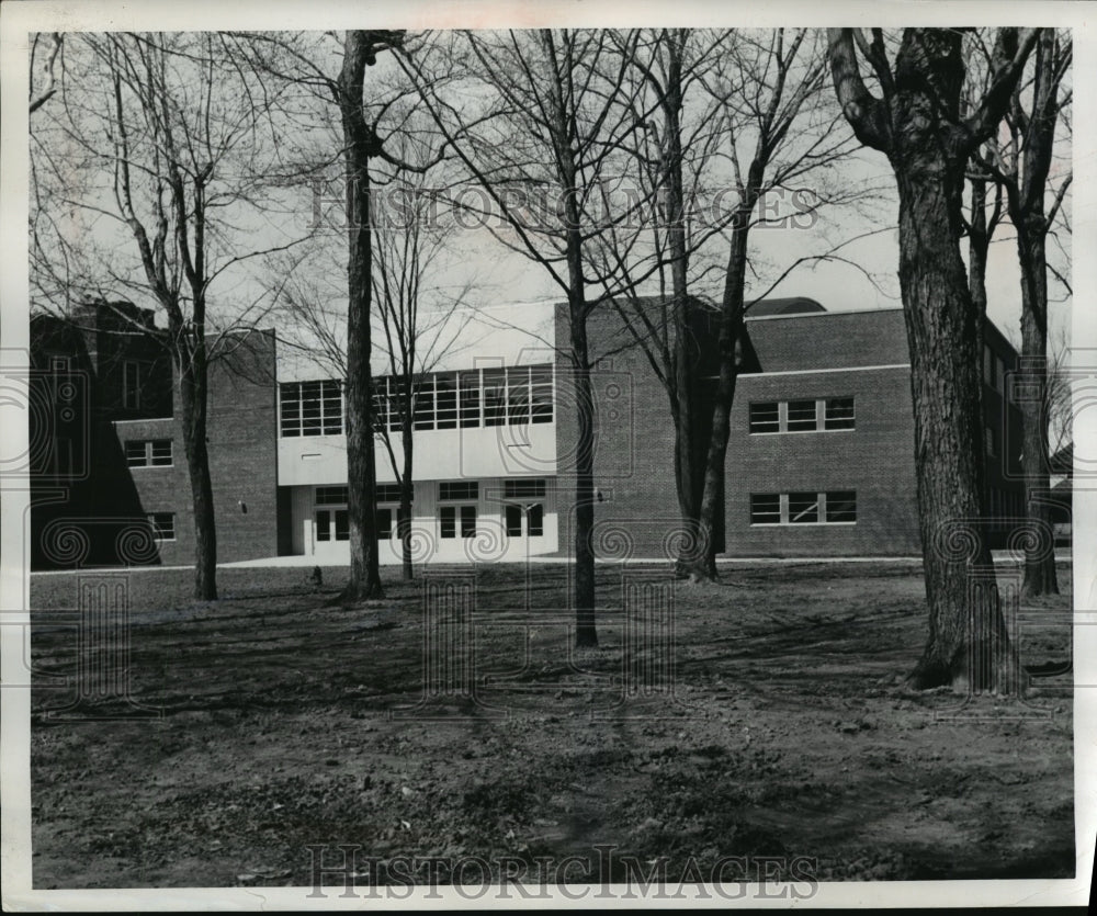 1954 Press Photo Antigo will dedicate this new gymnasium-community center- Historic Images