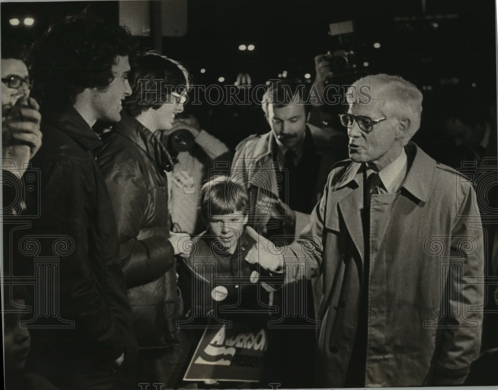 1980 Press Photo Rep John Anderson campaigning in Turner Hall - mja13410