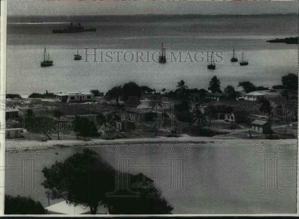 1969 Press Photo British warship offshore Anguilla - mja13419- Historic Images