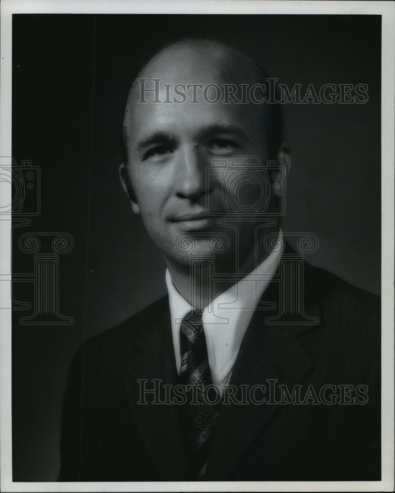 1973 Press Photo Raymond M Warel, VP/GM, Dynex/Rivett Division -Pewaukee, Wis- Historic Images