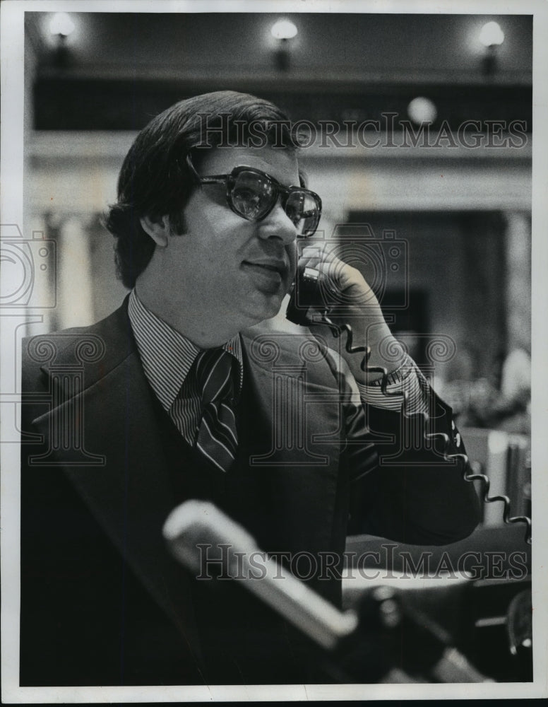 1977 Press Photo State Rep. James Wahner, using a flow telephone at legislature