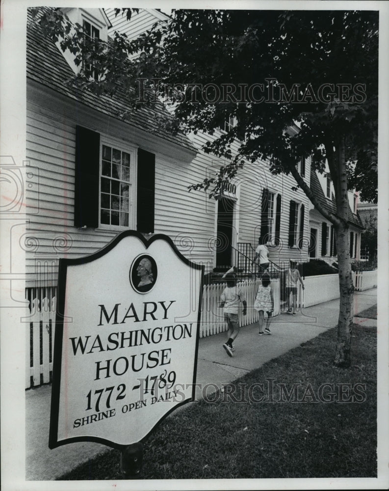 1975 Press Photo The clapboard house- Mary Washington House - mja13674