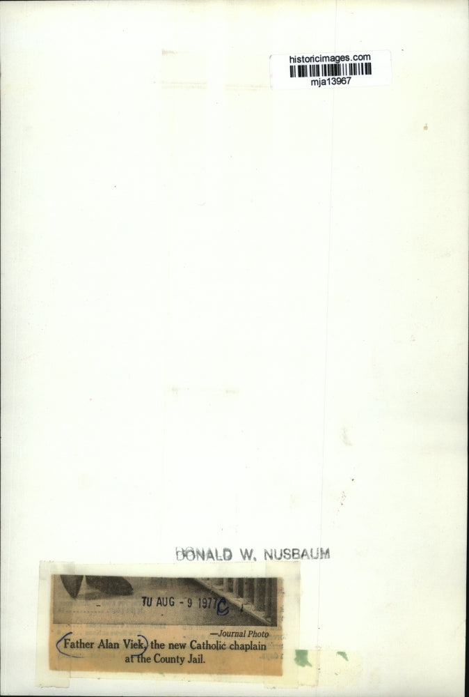 1977 Press Photo Father Alan Viek, the new Catholic chaplain at the County Jail