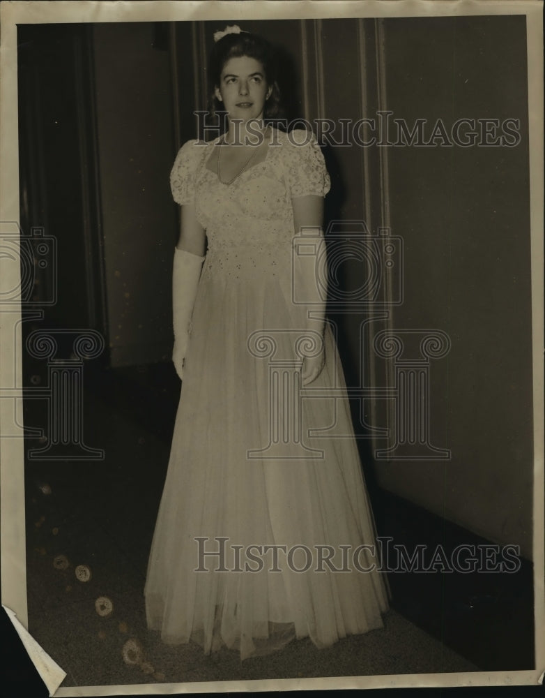 1941 Press Photo Betty Jane Krauthoefer, Milwaukee Society- Historic Images