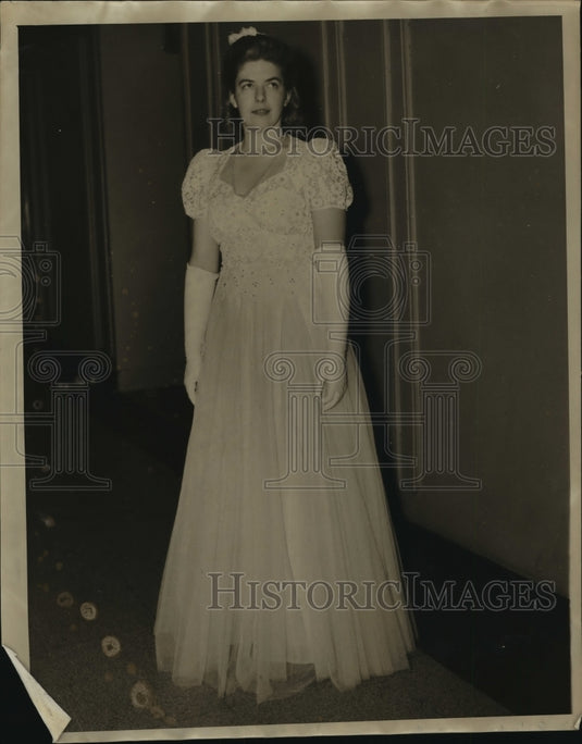 1941 Press Photo Betty Jane Krauthoefer, Milwaukee Society- Historic Images