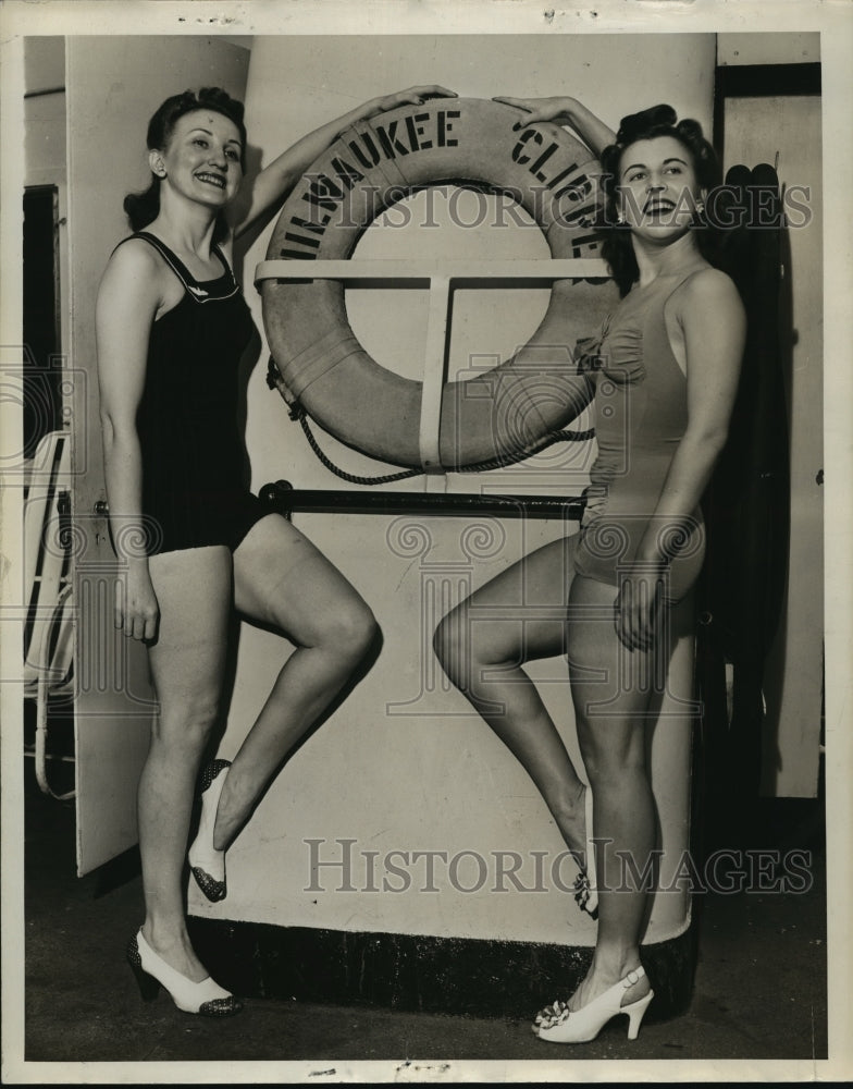 1942 Press Photo Rose Chandek &amp; Charlotte Lemmer - Historic Images