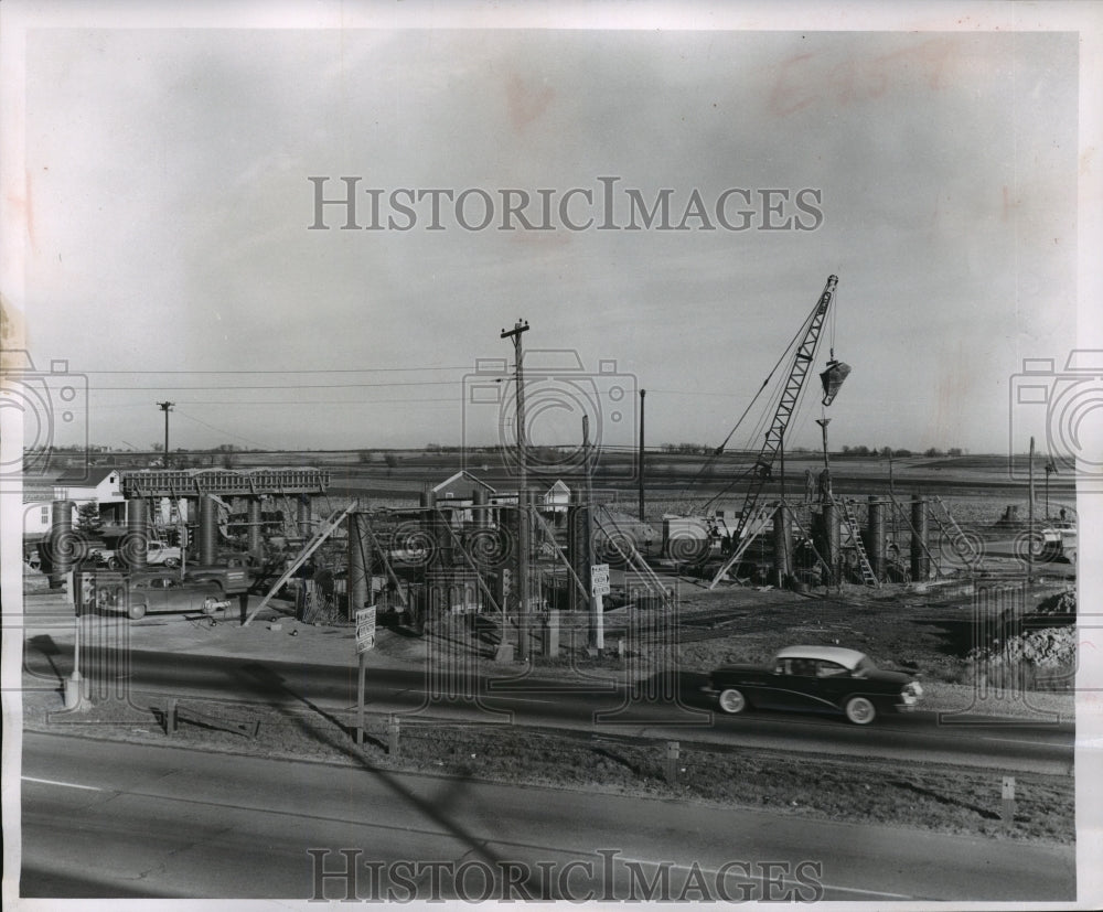 1938 Press Photo Piers in Kenosha County will carry relocated Highway US 41