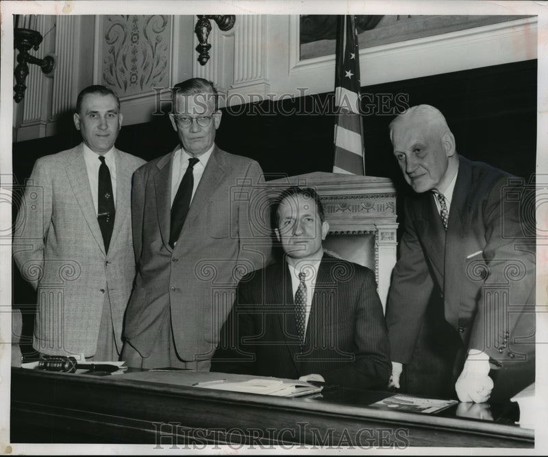 Load image into Gallery viewer, 1958 Press Photo Kenosha city's new mayor-aldermanic government - mja15254
