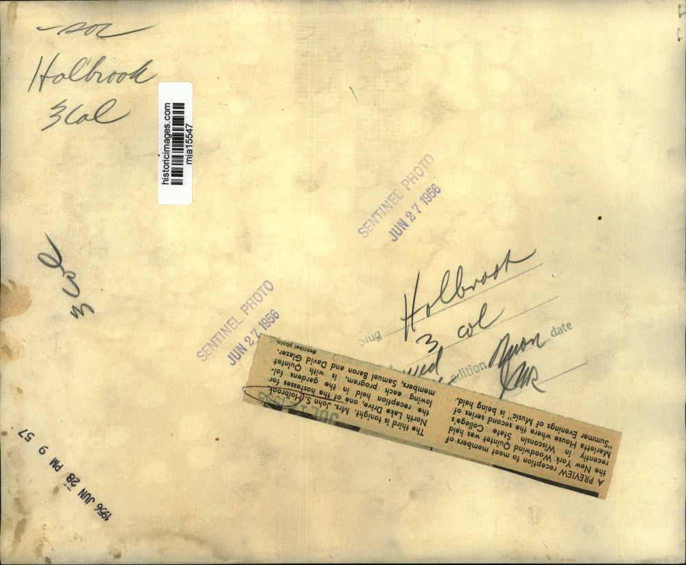 1956 Press Photo Mrs. John Holbrook & others at Summer Evenings of Music event