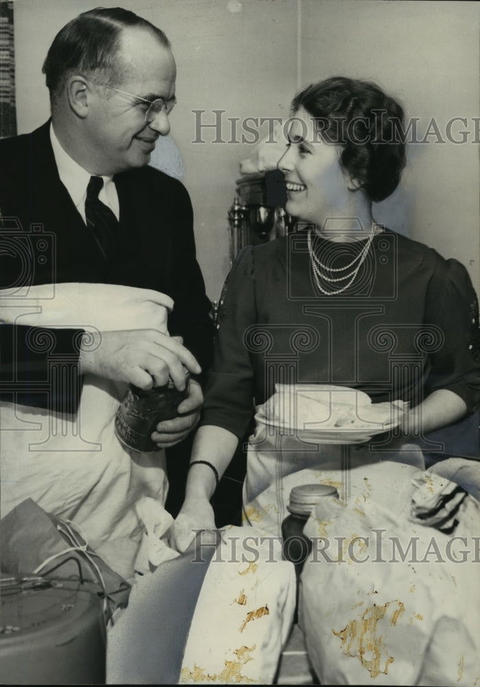 1936 Press Photo C.W. Bryant, Mrs. D.W. Johnson - mja15906- Historic Images