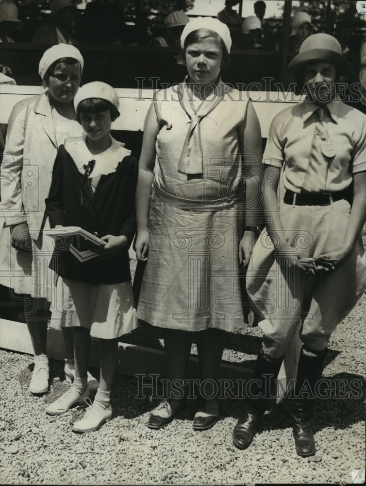 1930 Press Photo Virginia Stevens, Jane Leedom &amp; Betty Leedom of the Hunt club- Historic Images