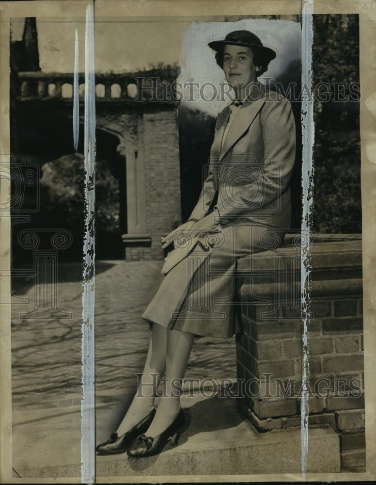 1938 Press Photo The new president of the Junior league Miss Brumder     - Historic Images