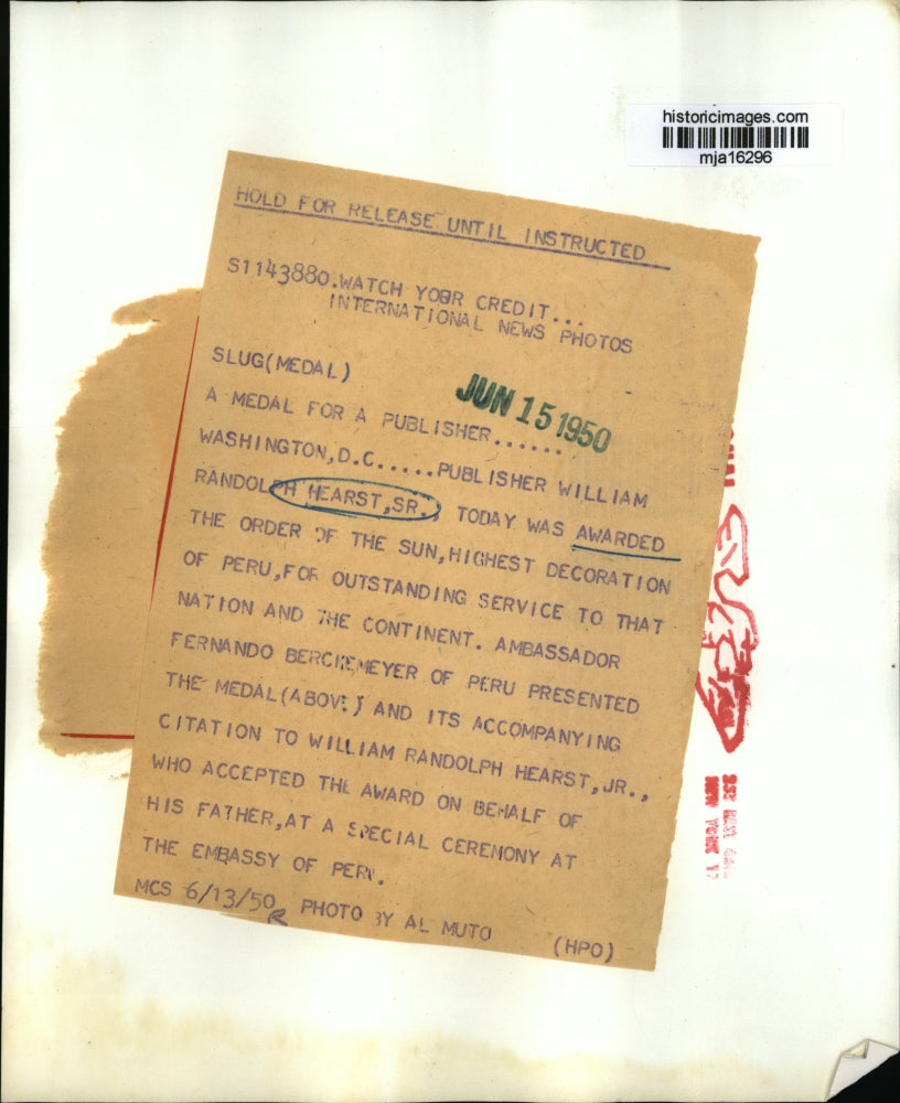 1950 Press Photo Order of the Sun award for William Randolph Hearst, Sr.