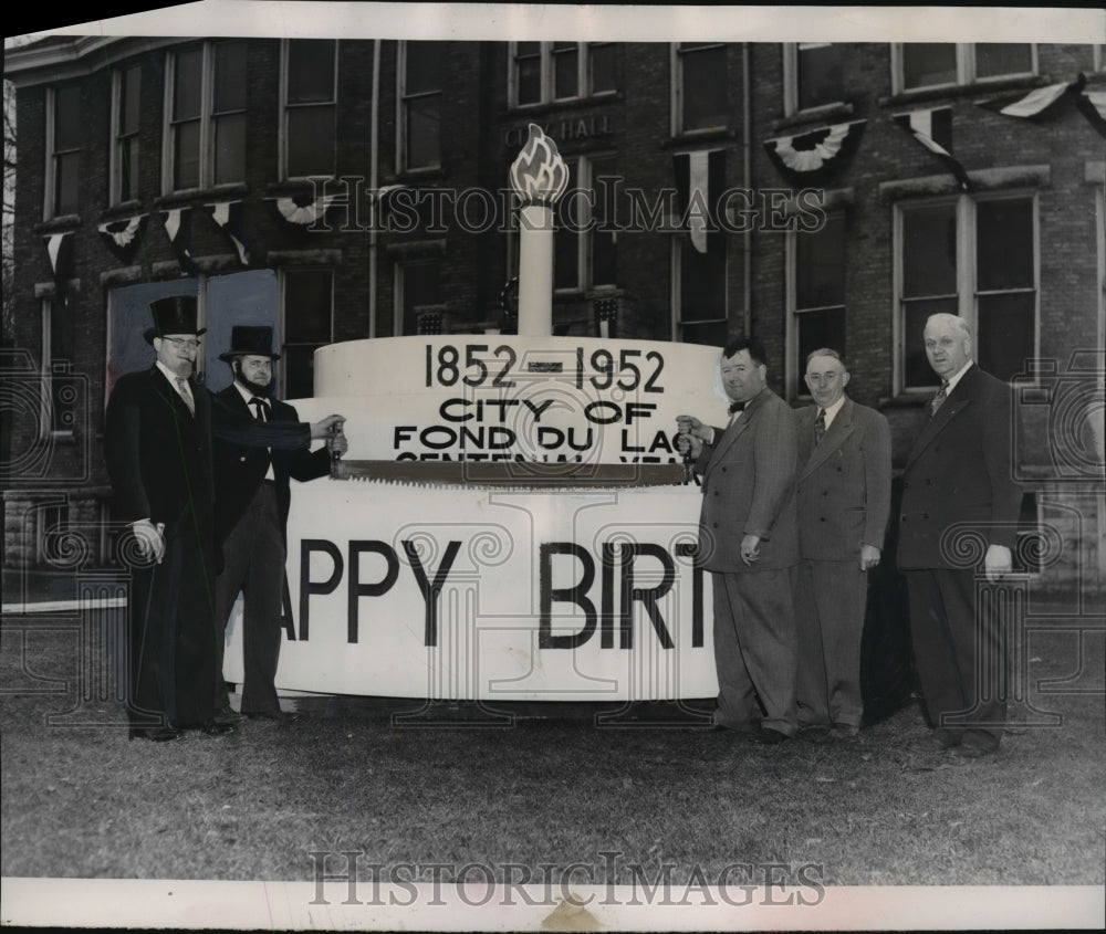 1952 Press Photo 100th anniversary celebration of Fond du Lac, Wisconsin- Historic Images