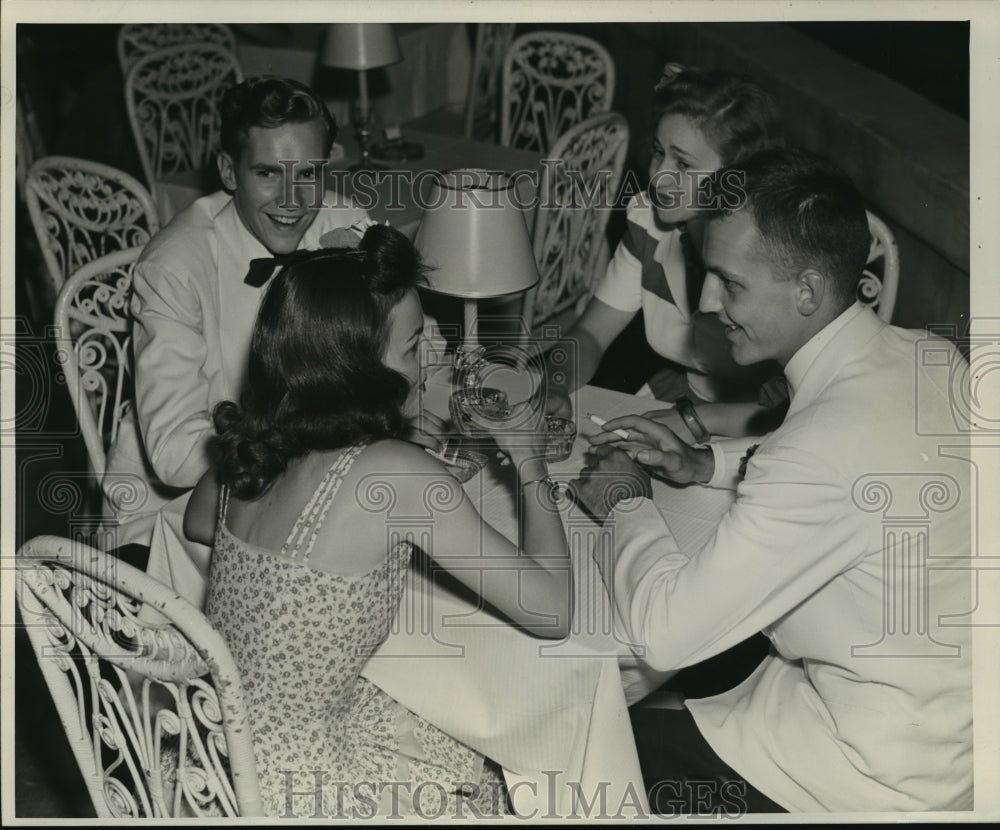 1941 Press Photo Jane Zwicky and Jim Gridley, Milw. Society - mja16474
