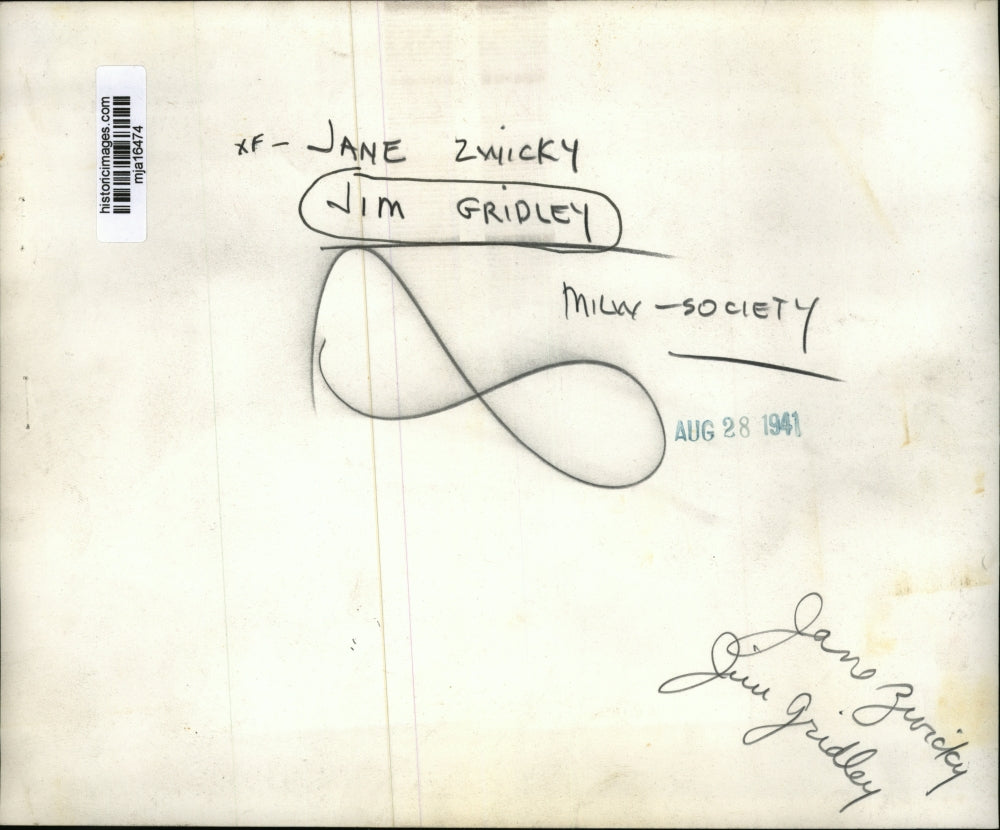 1941 Press Photo Jane Zwicky and Jim Gridley, Milw. Society - mja16474