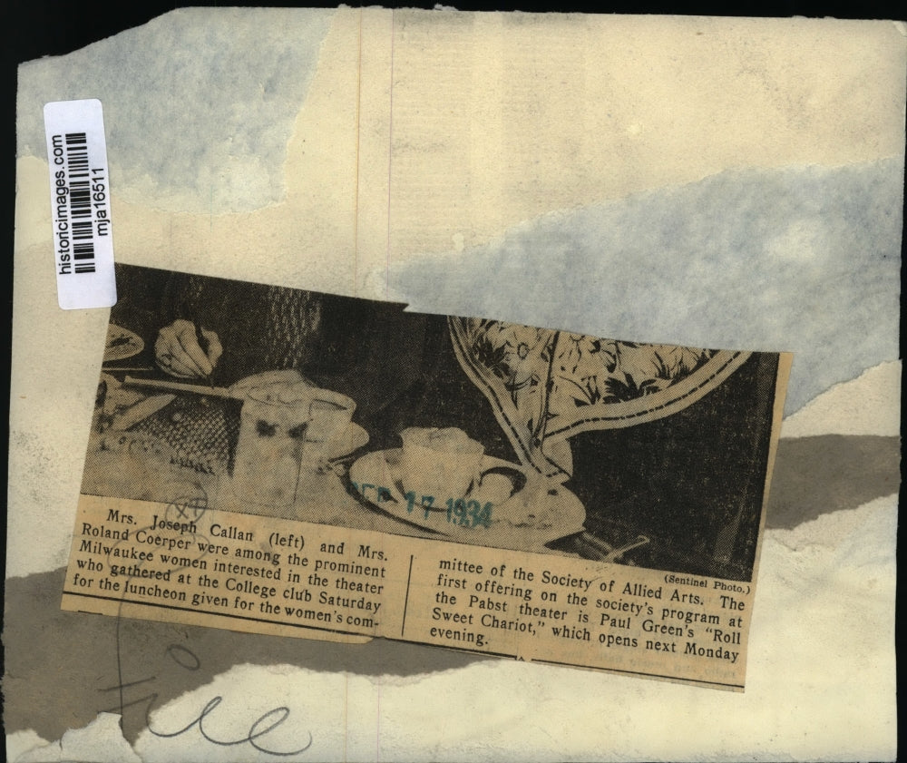 1934 Press Photo Mrs. Joseph Callan & Mrs. Roland Coerper at College club