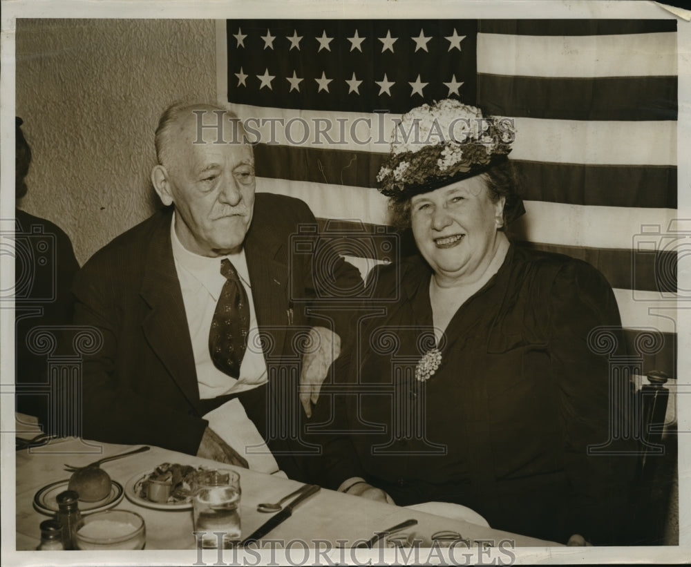  Press Photo Officials at a party- Historic Images