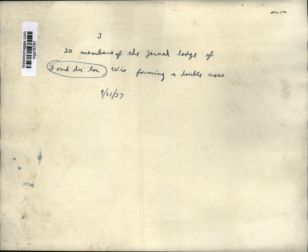 1937 Press Photo Zernah lodge members of Fond du Lac, Wis. forming double cross