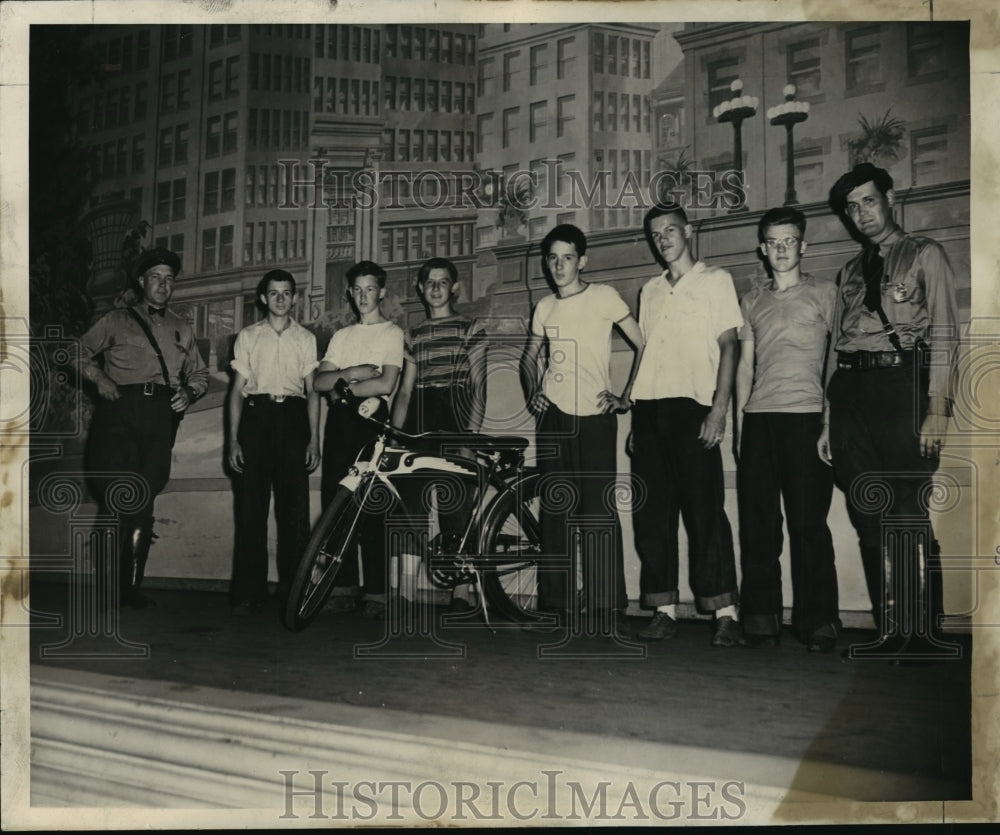1941 Press Photo Fond du Lac youths arrested at Retlaw theater - mja16783- Historic Images