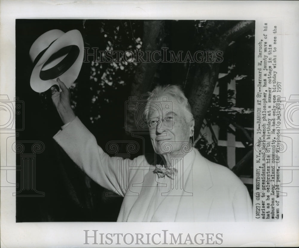 1957 Press Photo Bernard M Baruch celebrates his 87th birthday- Historic Images