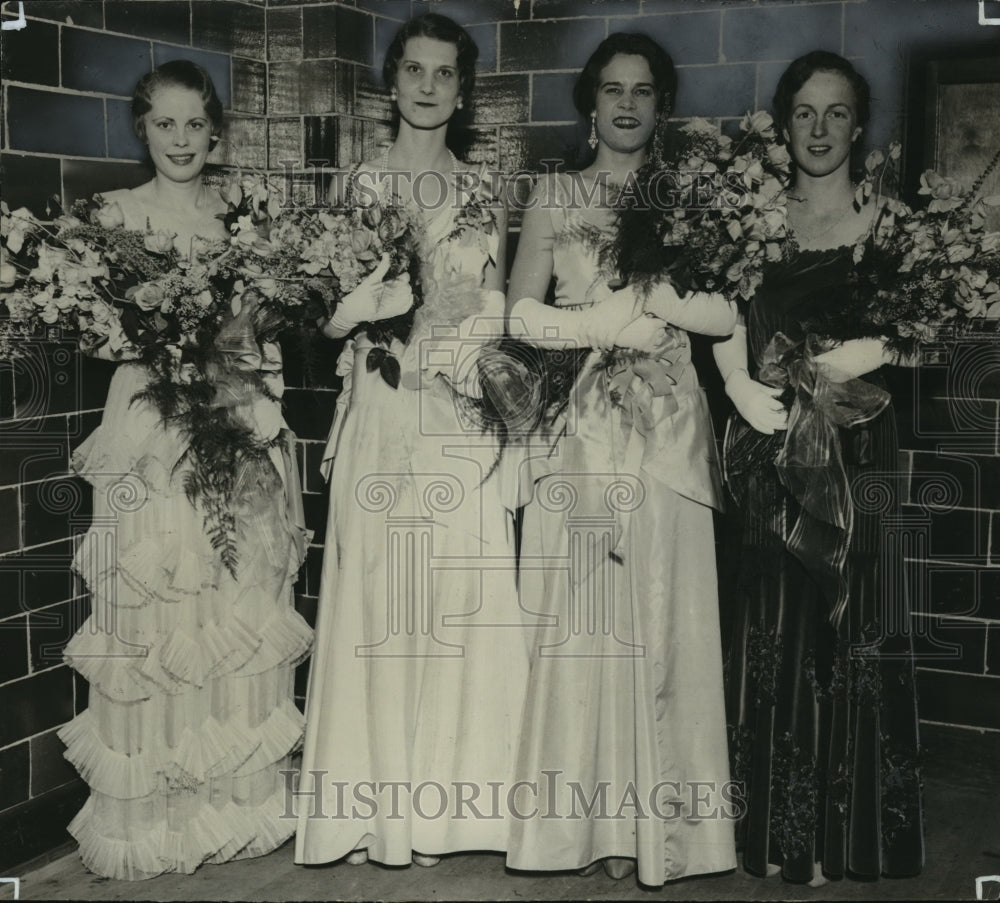 1930 Press Photo June Ellen Johnston at Debutantes&#39; Ball - mja16948- Historic Images