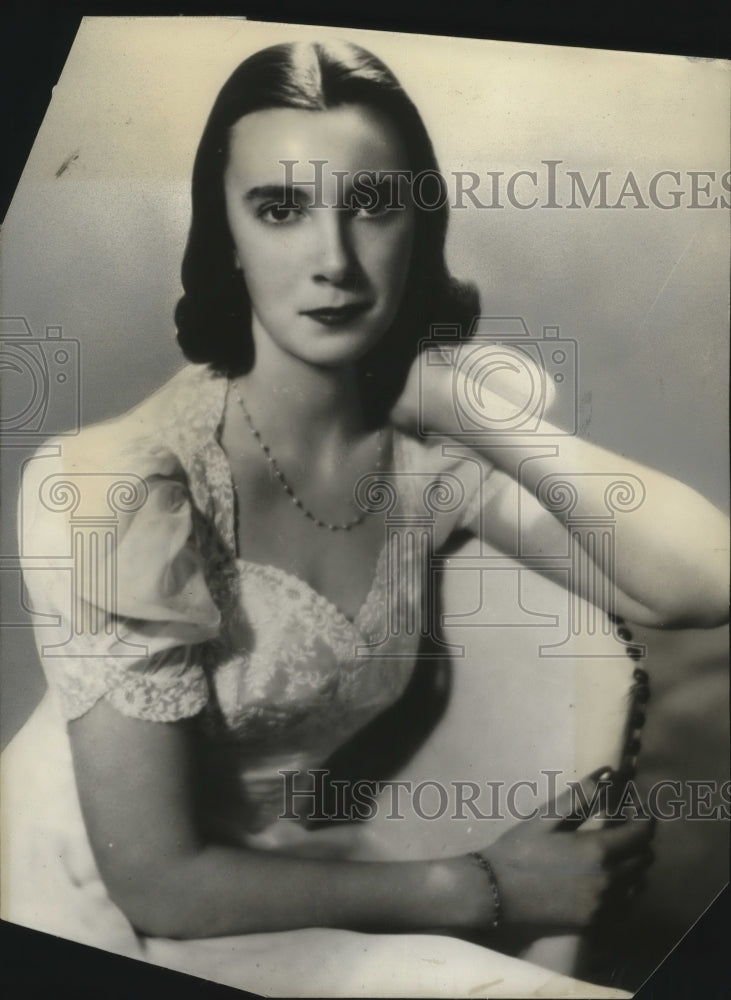 1940 Press Photo Miss Bettie Beebe, daughter of Dr. and Mrs. Claude S. Beebe- Historic Images