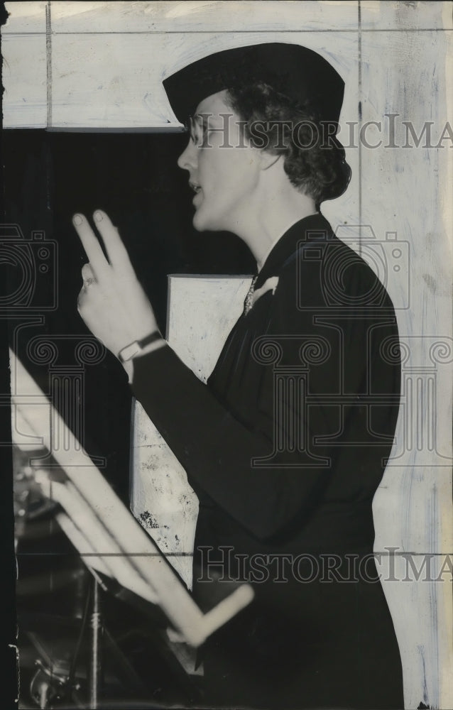 1938 Press Photo Phil LaFollette addressed Milwaukee Progressive Women's Club- Historic Images