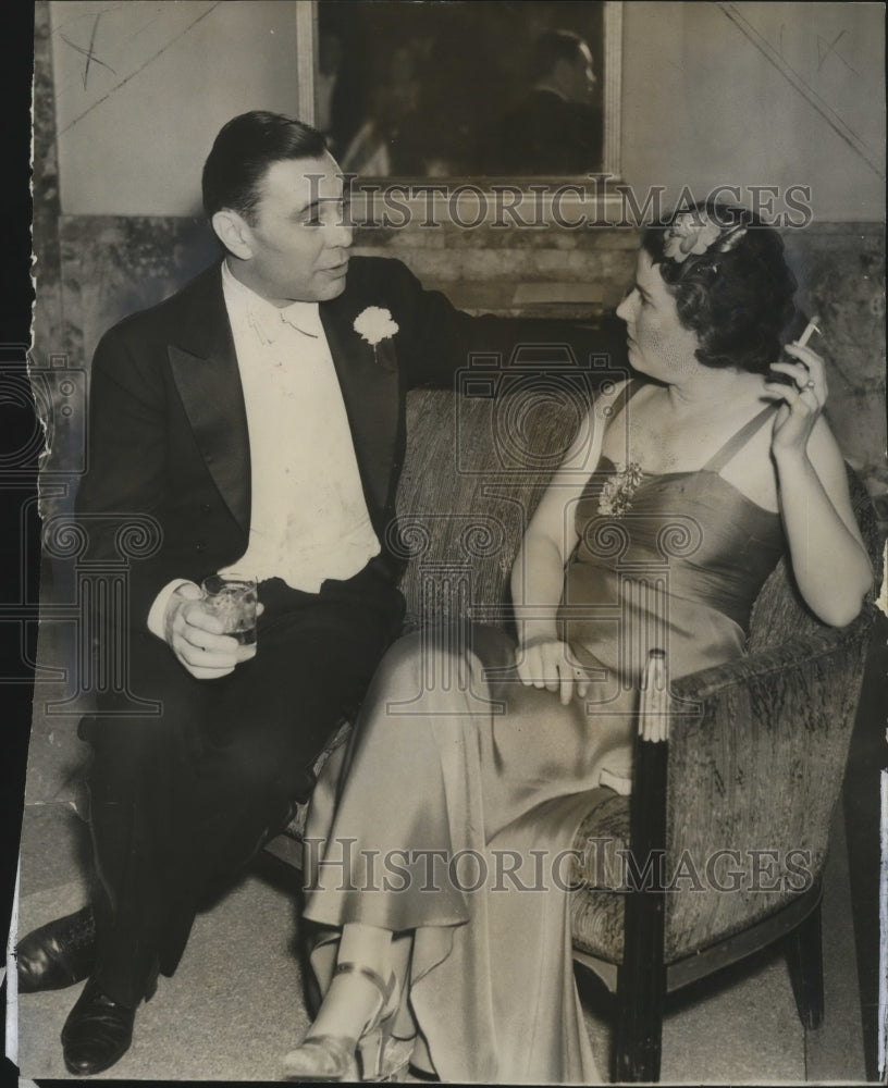 1938 Press Photo Henry Gotfredson & Mrs. Gotfredson attended Service clubs' ball