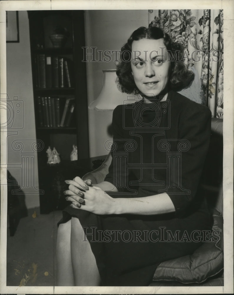 1941 Press Photo Mrs. Gerald R. Holtz, Norma Timberman&#39;s attendant at wedding- Historic Images