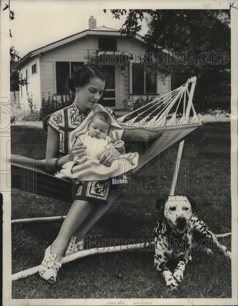 1937 Press Photo Mrs. Stephen J. Casper Jr. and Jane Casper- Historic Images