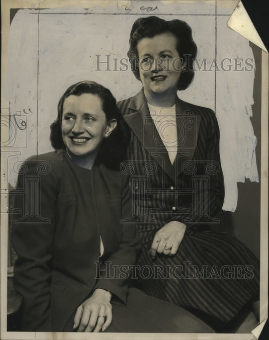 1947 Press Photo Mrs. William A. Reek and Mrs. Lloyd O Rickey - mja18476- Historic Images