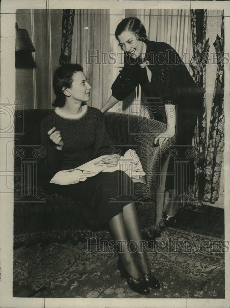 1934 Press Photo Mary Test Kimbal &amp; Mrs William Lewis - Historic Images