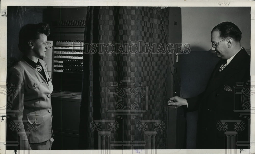 1949 Press Photo Automated Voting Machine - mja18783- Historic Images