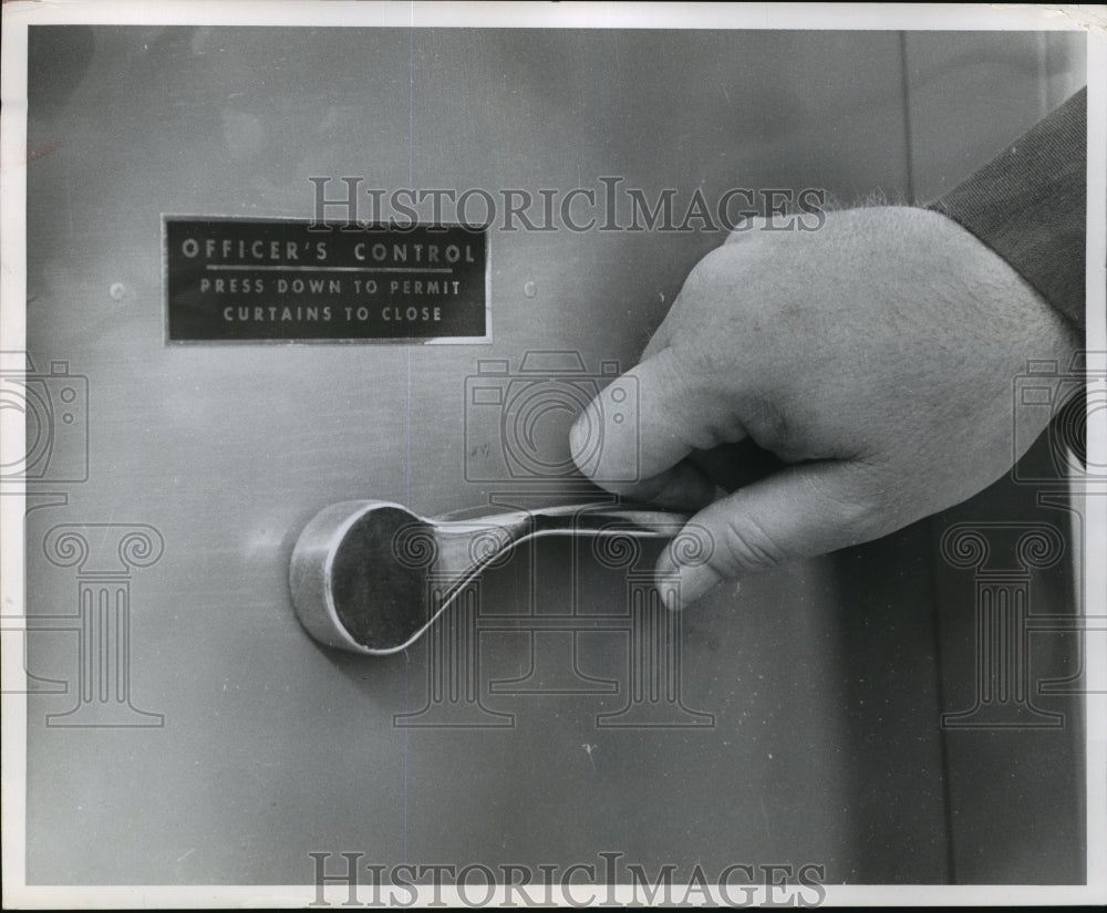 1967 Press Photo Automated Voting Machine - mja18784- Historic Images