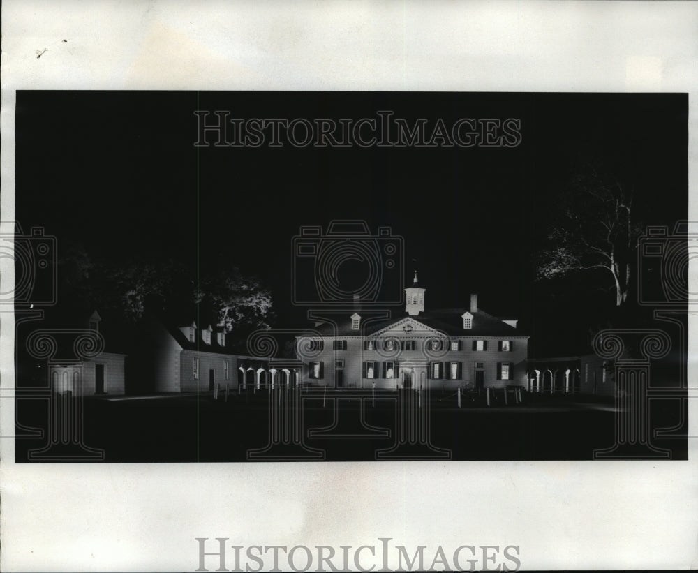 1976 Press Photo A majestic view of George and Martha Washington&#39;s home