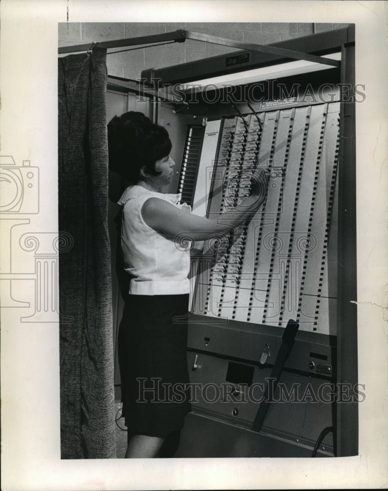 1966 Press Photo Malvina Bedrosian casts a test vote - mja19209