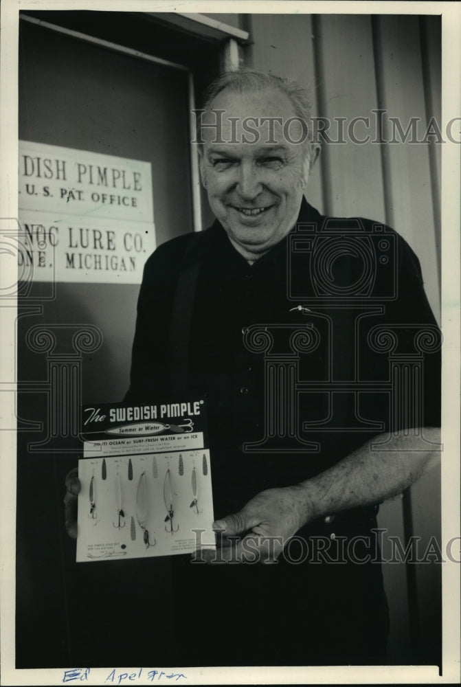 1988 Press Photo Ed Apelgren, Partner in Bay de Noc Lure Co- Historic Images