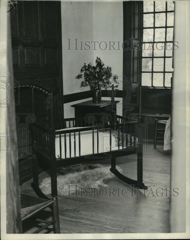 1932 Press Photo George Washington&#39;s crib at his birthplace in Wakefield, Va- Historic Images