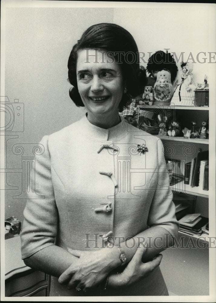 1972 Press Photo Elisabeth Waldheim, wife of the U.N. secretary-general