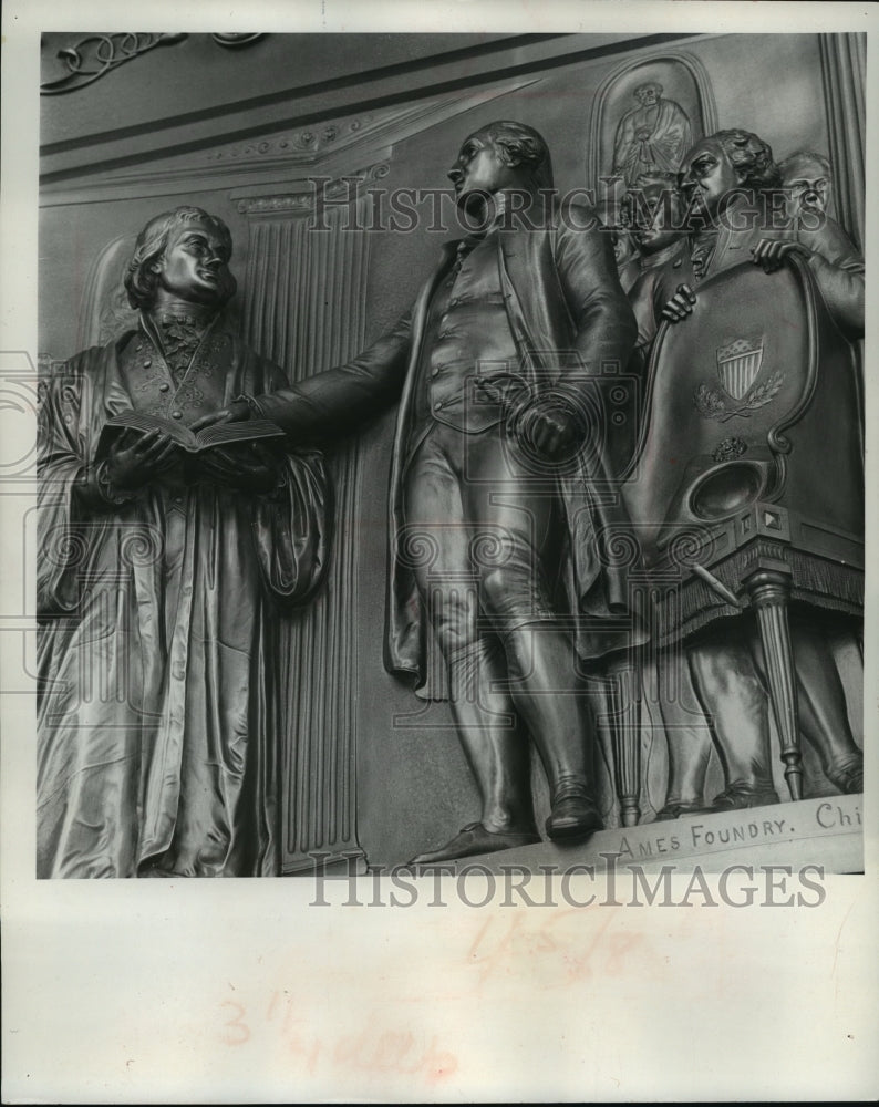 1963 Press Photo The victorious general takes the oath as president - Historic Images