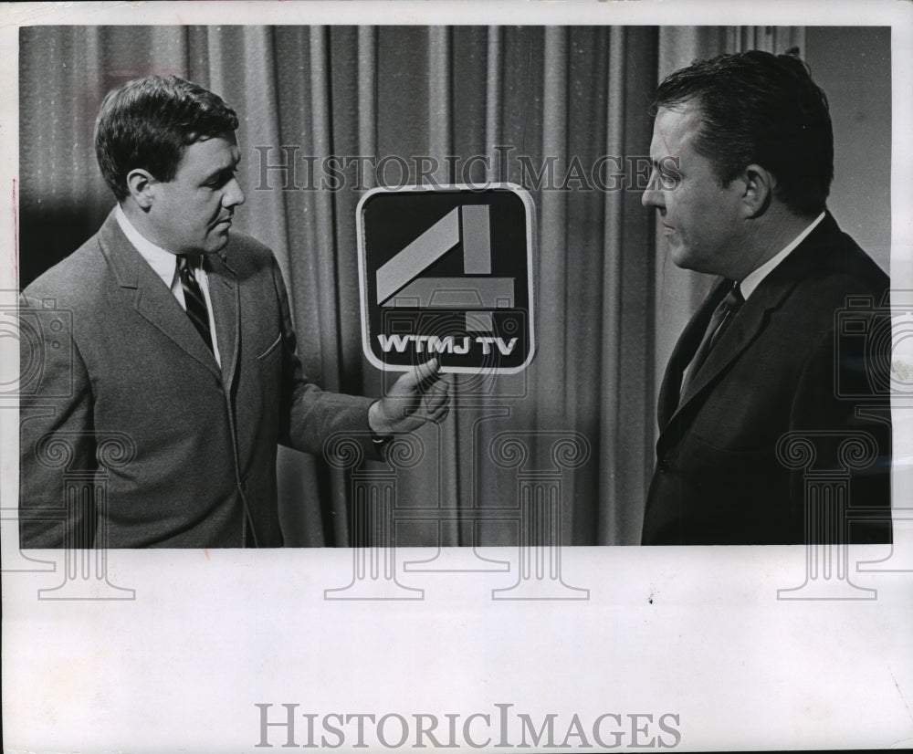 1966 Press Photo Donald Hay and channel 4&#39;s new station identification code - Historic Images