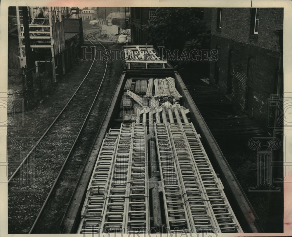 1952 Press Photo Fabricated steel Which Will Form Part of WTMJ-TV Tower- Historic Images