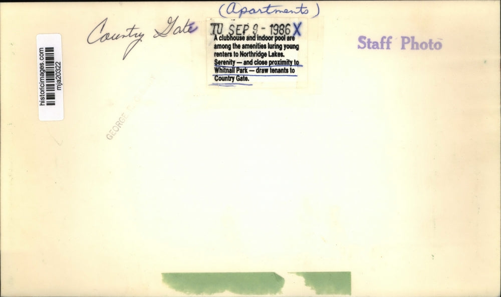 1986 Press Photo View of Country Gates Apartments - mja20322