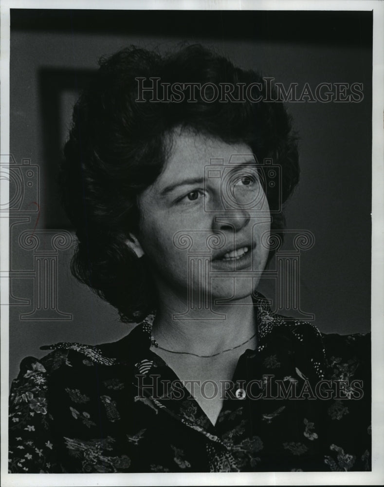 1978 Press Photo Suzanne Armst: Sometimes mothers must say no- Historic Images