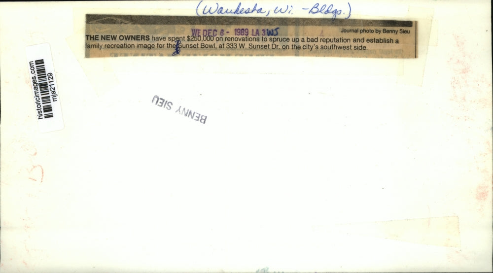 1989 Press Photo New Owners Spent $250,000 to renovate Sunset Bowl - mja21129