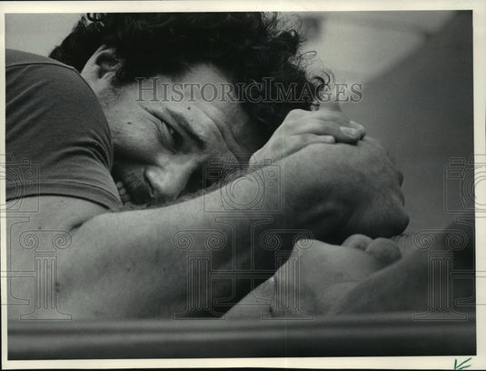 1983 Press Photo Tom Kiminski of Menomonee Falls show the strain of competition- Historic Images