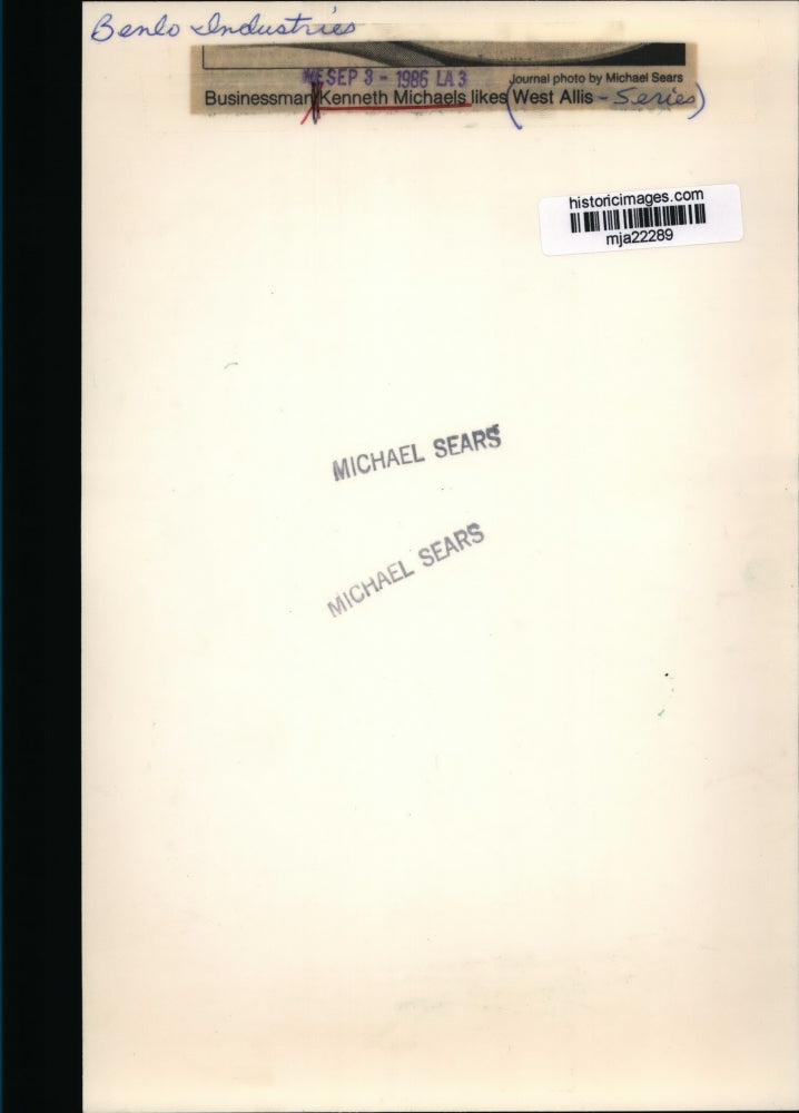 1986 Press Photo Businessman Kenneth Michaels likes West Allis - mja22289