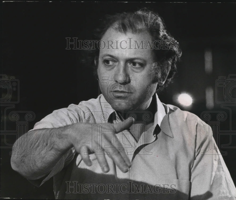 1974 Press Photo Conductor Arthur Weisberg- Historic Images