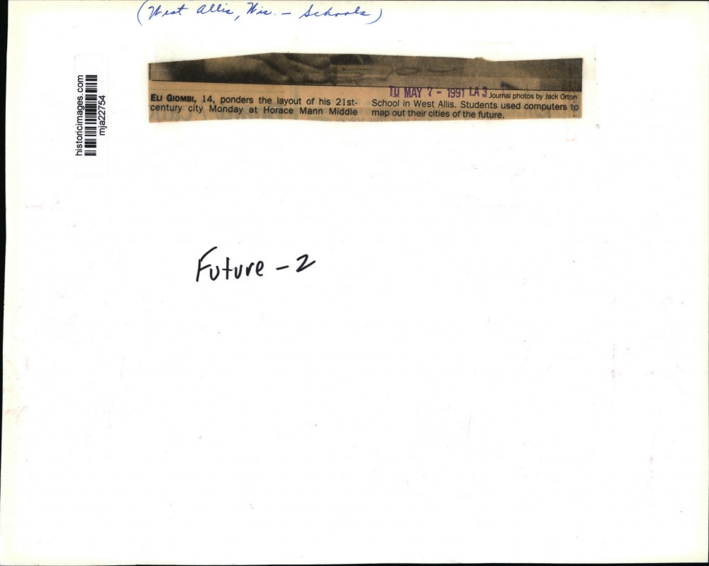 1991 Press Photo Eli Giombi working on 21st century city layout at Horace School